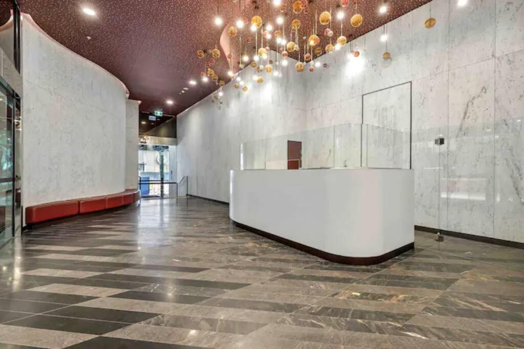 Comfy 2 Bed Apartment In The Heart Of Melbourne Kültér fotó