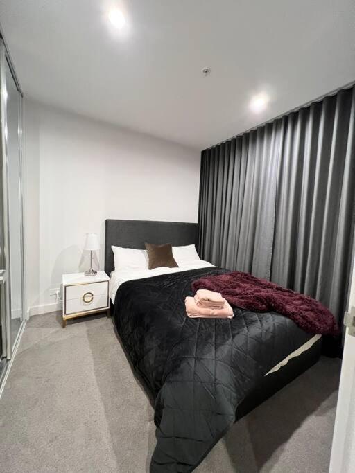Comfy 2 Bed Apartment In The Heart Of Melbourne Kültér fotó